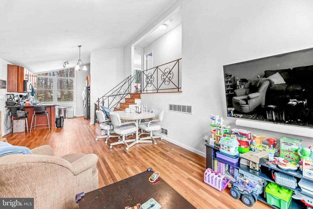 207 1ST STREET