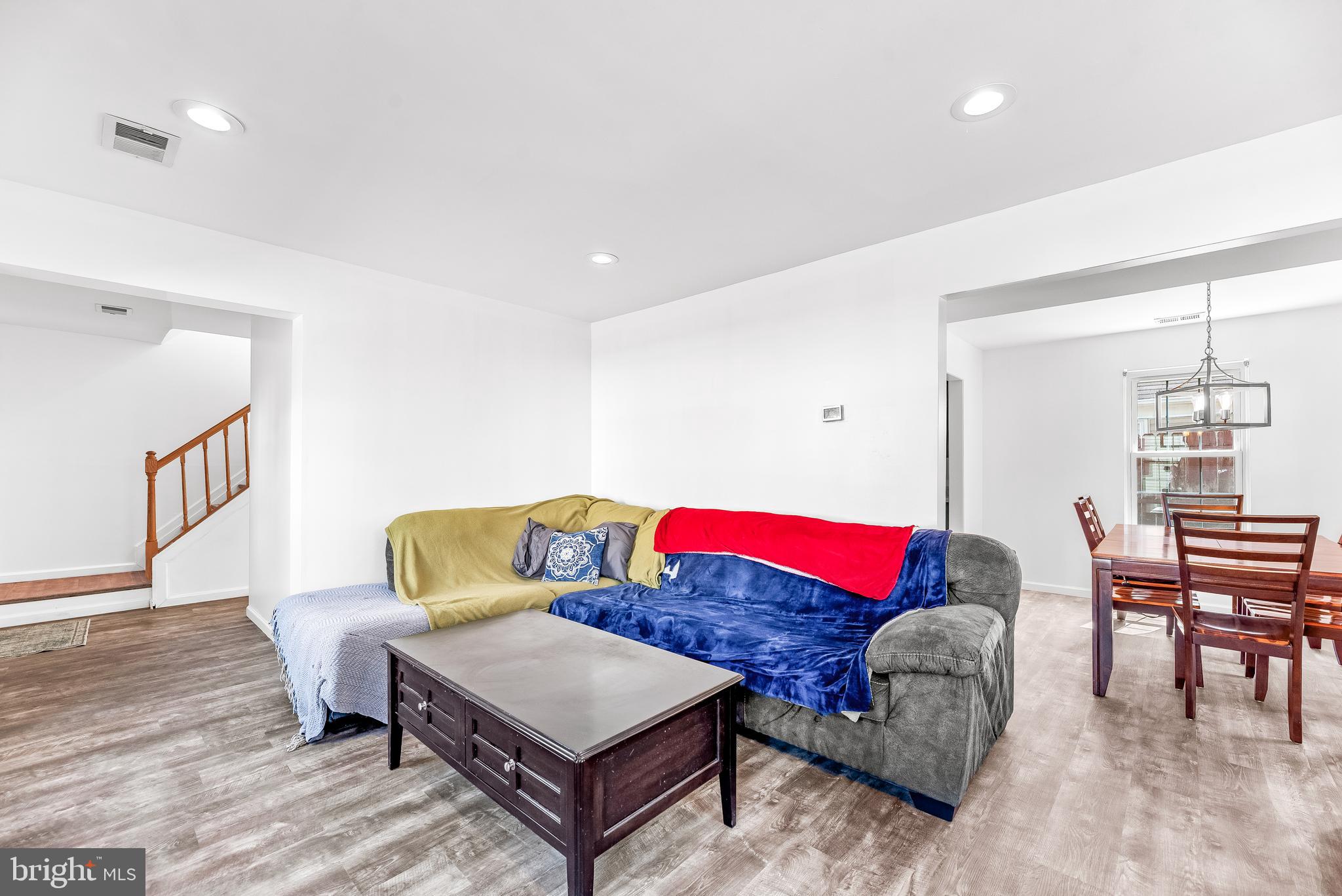 2460 YARMOUTH LANE