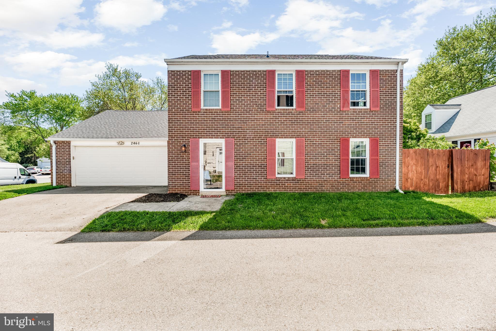 2460 YARMOUTH LANE