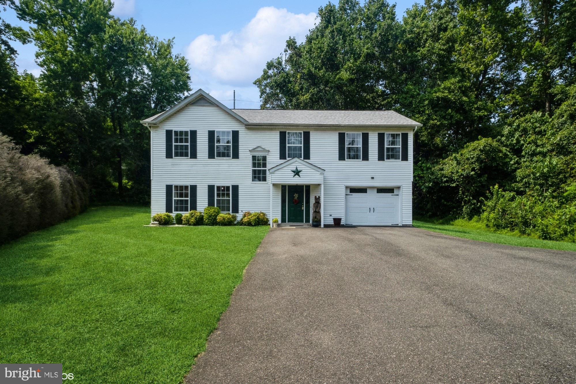 9628 Cortland Ln