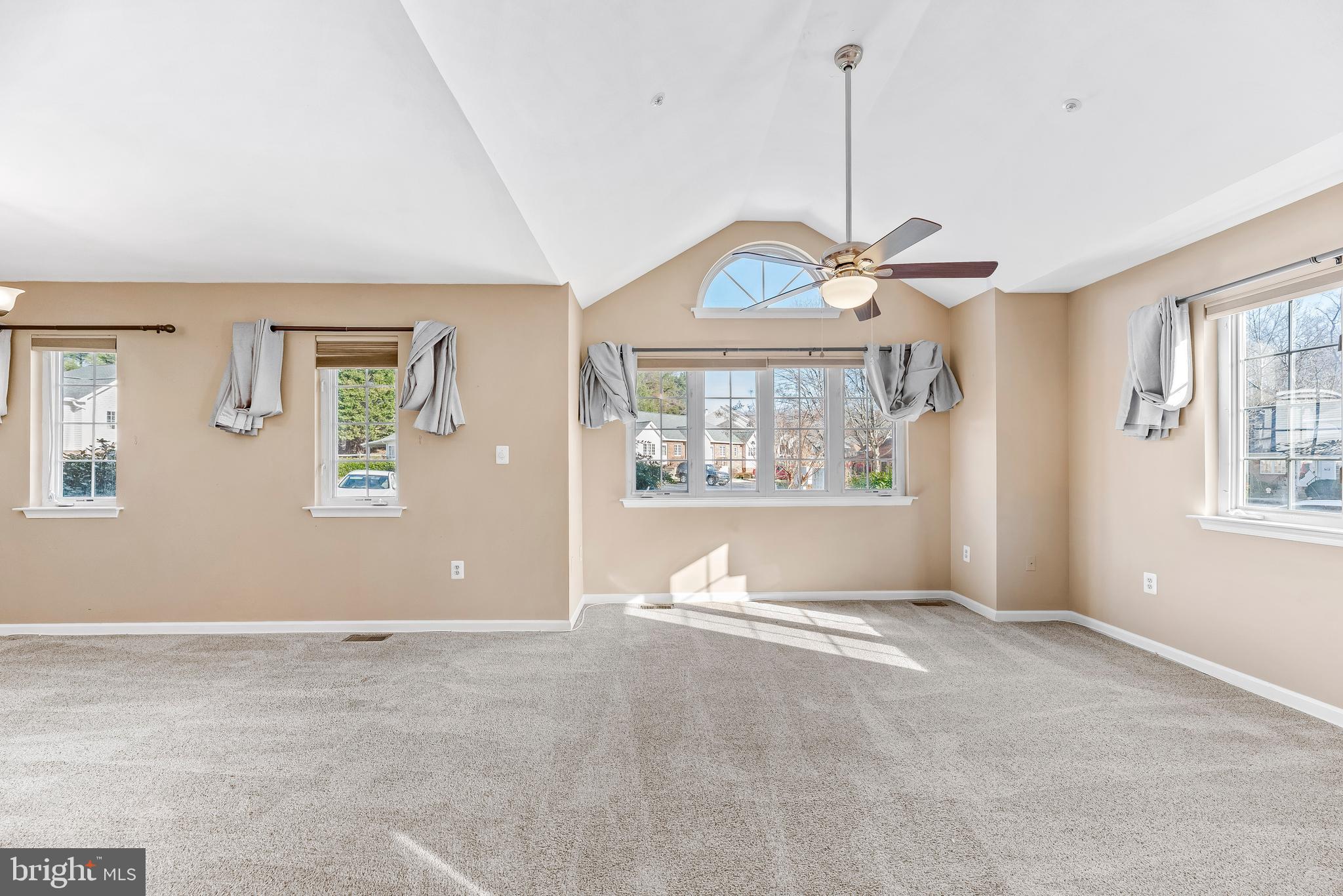 402 Westlake Blvd #31