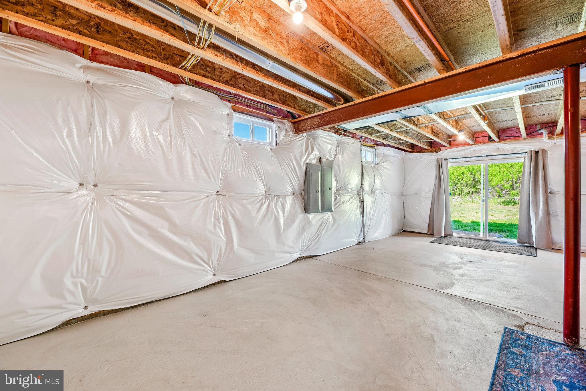 6409 Edith Ln