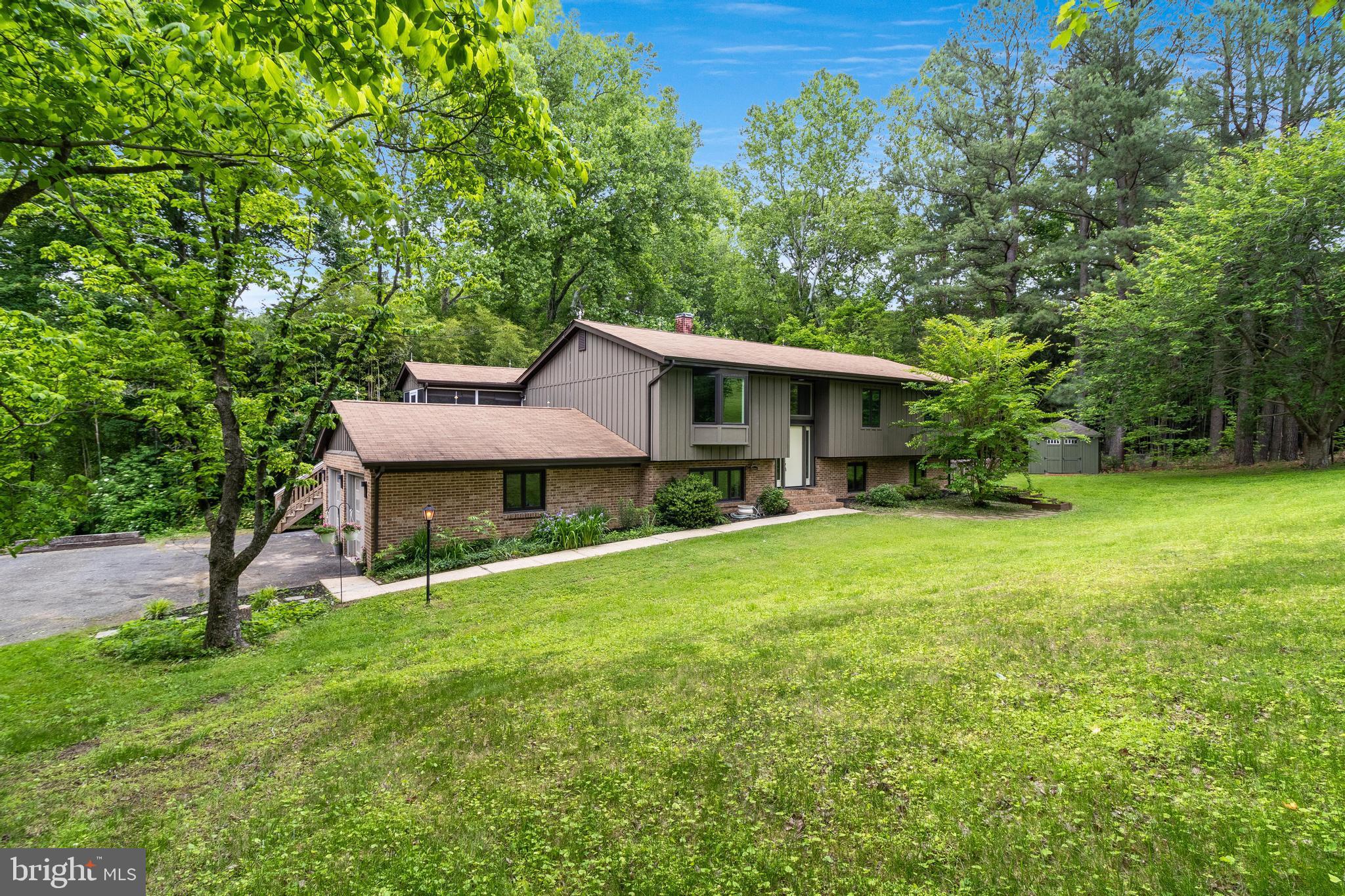 1200 Neptune Ln