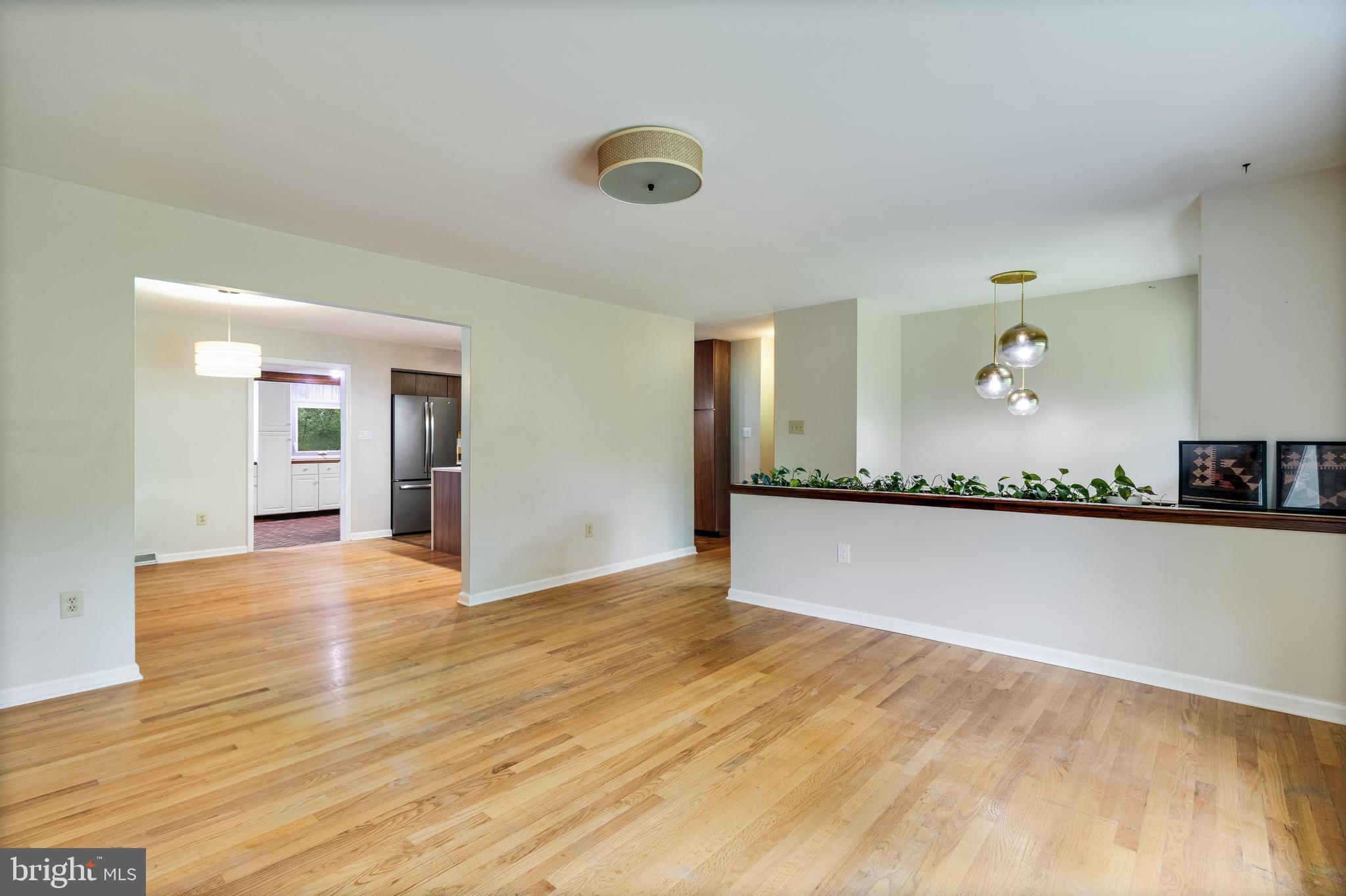 1200 Neptune Ln