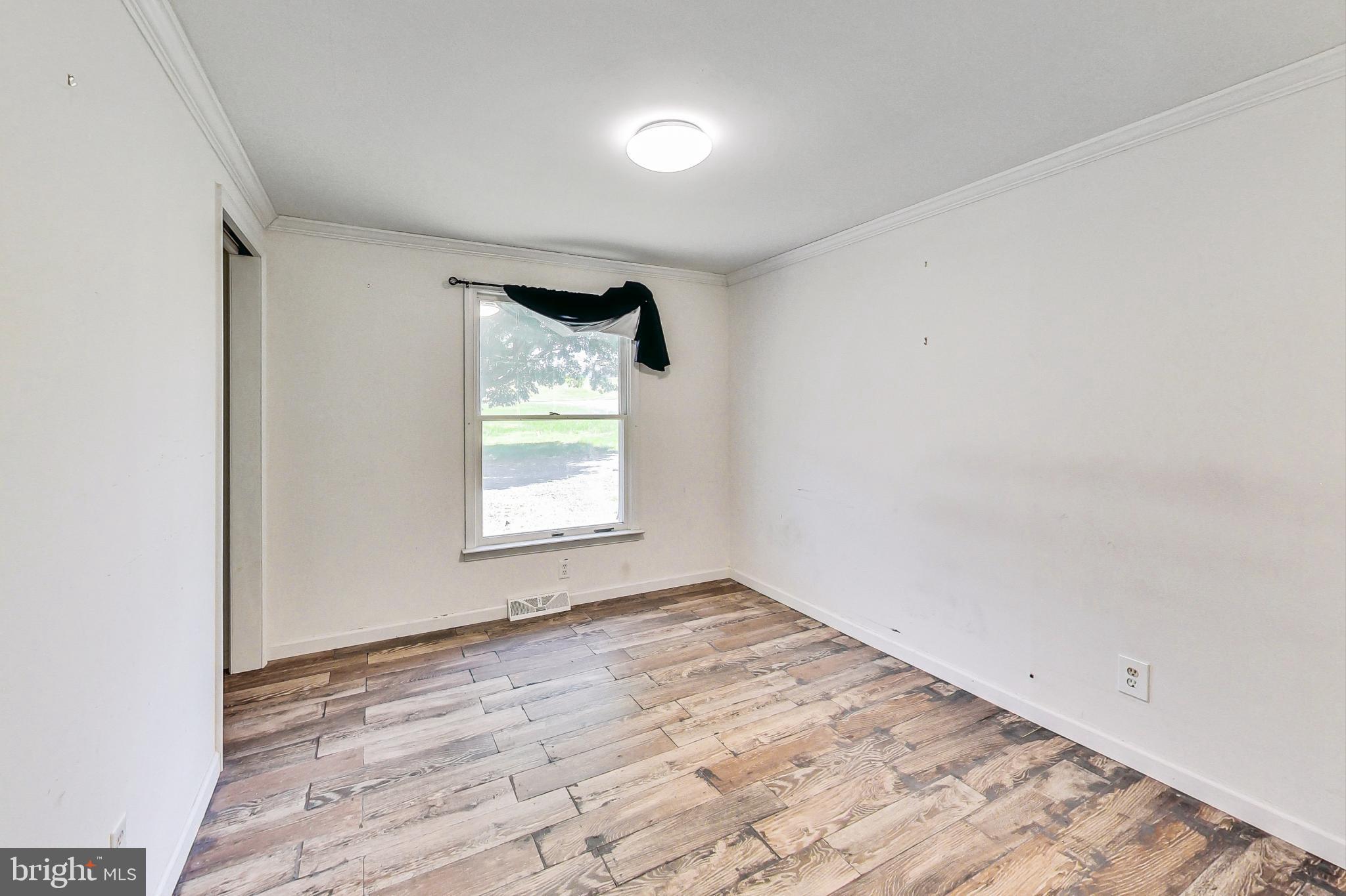 55 Buckler Rd