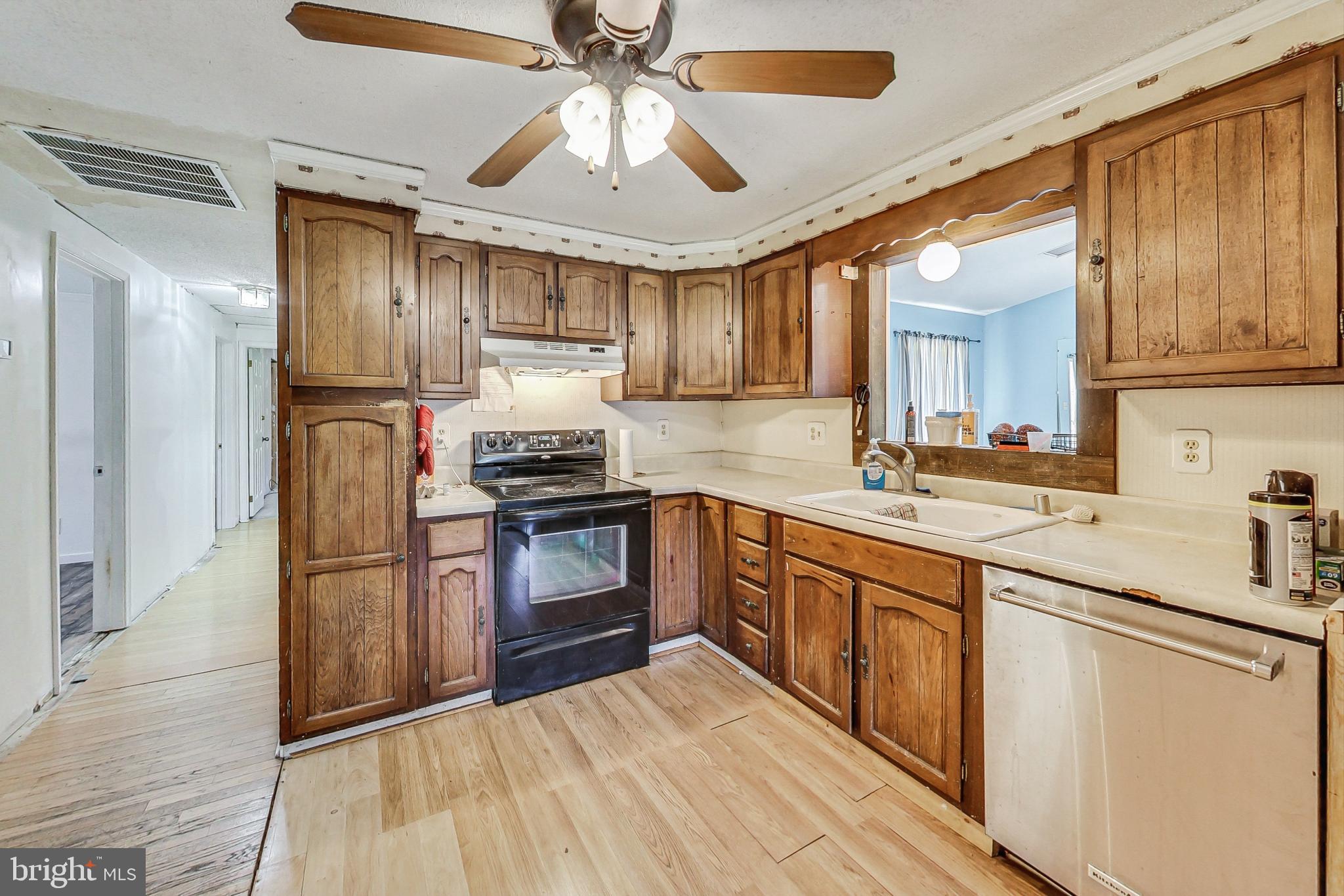 55 Buckler Rd