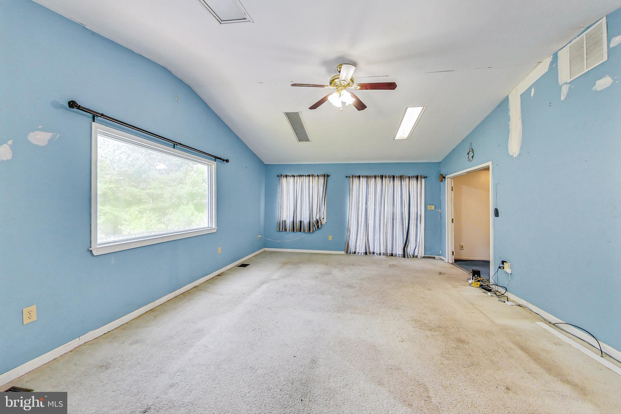 55 Buckler Rd