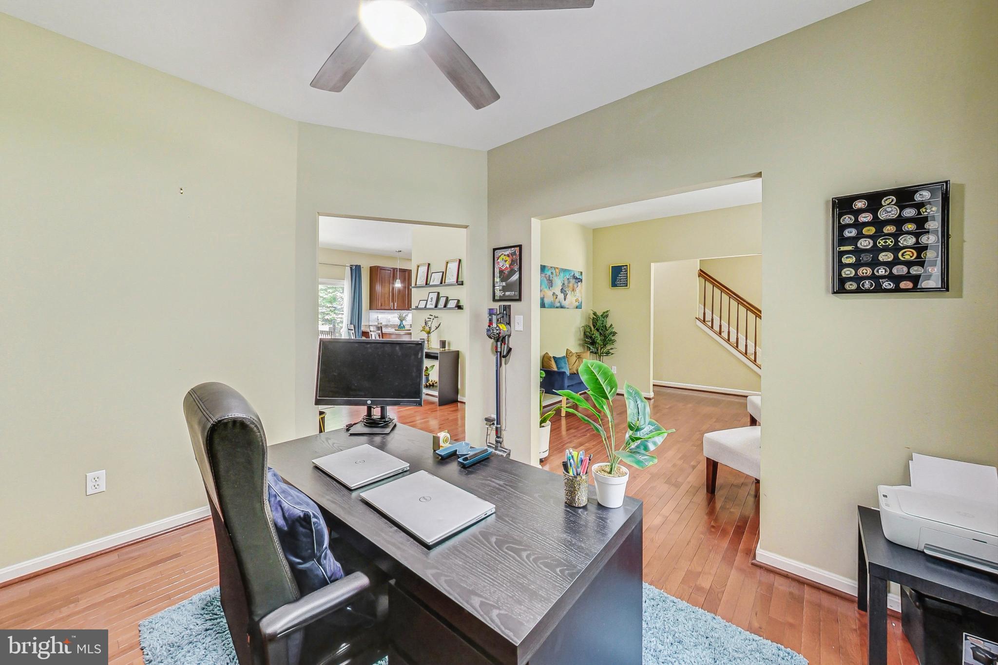 855 E Mount Harmony Rd