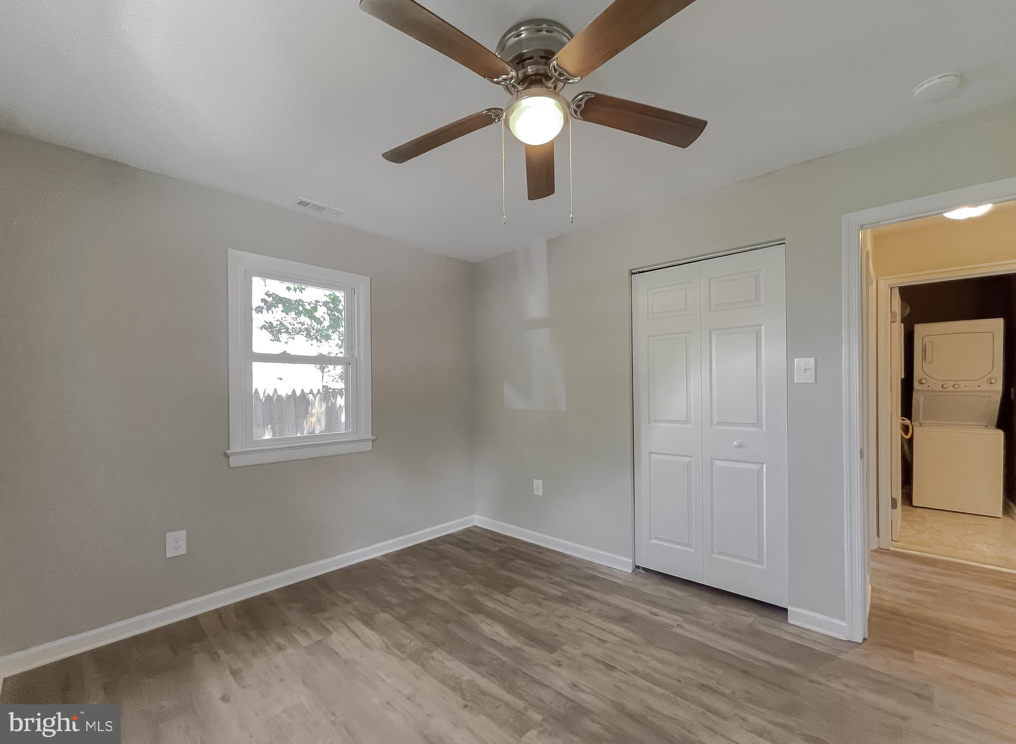 1607 Beech