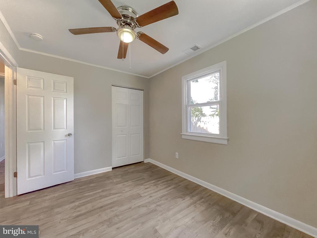 1607 Beech