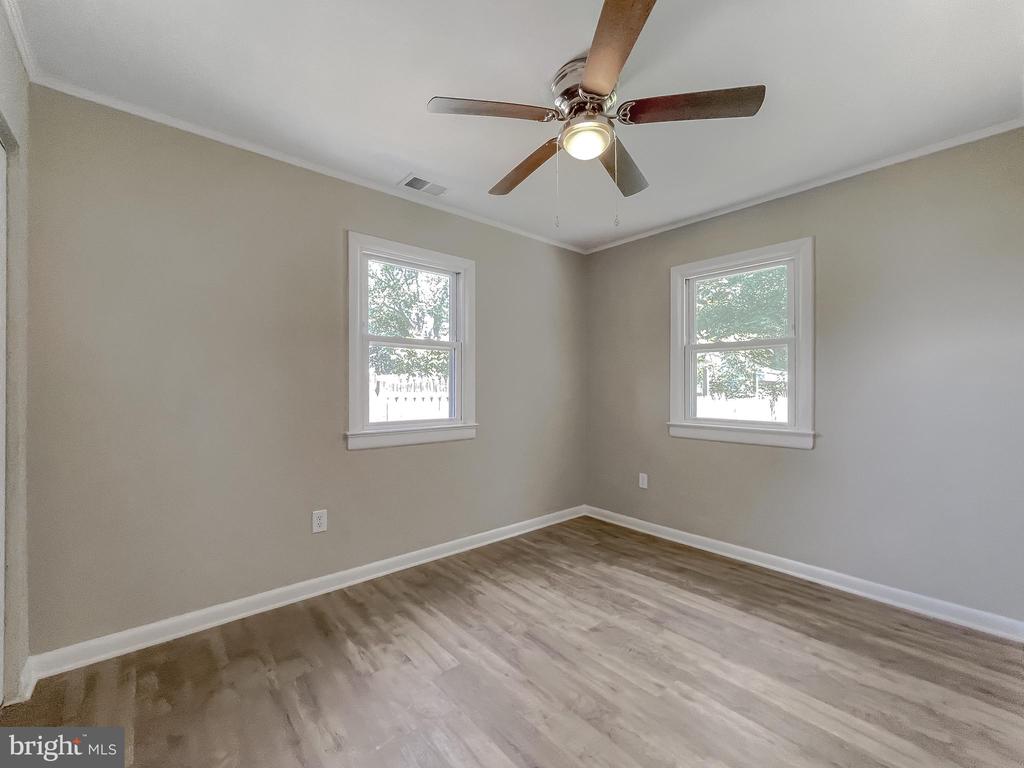 1607 Beech