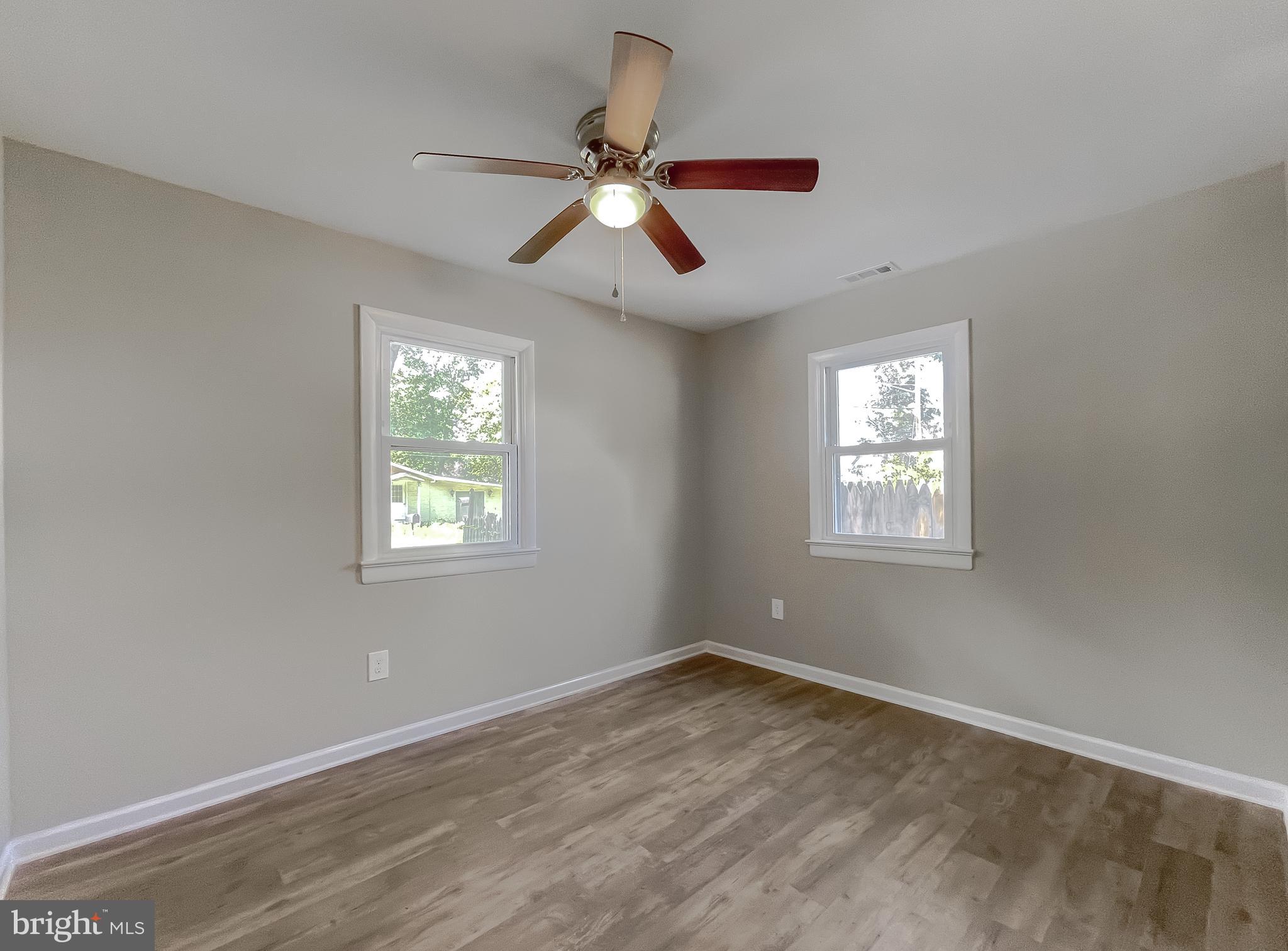 1607 Beech