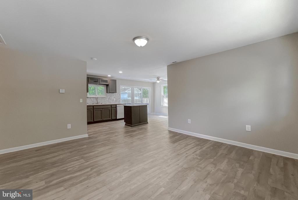 1607 Beech