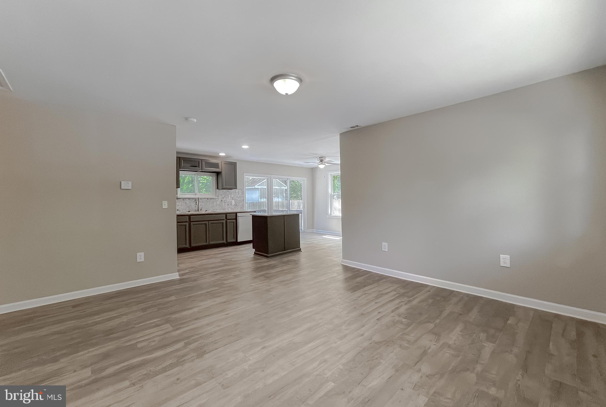 1607 Beech