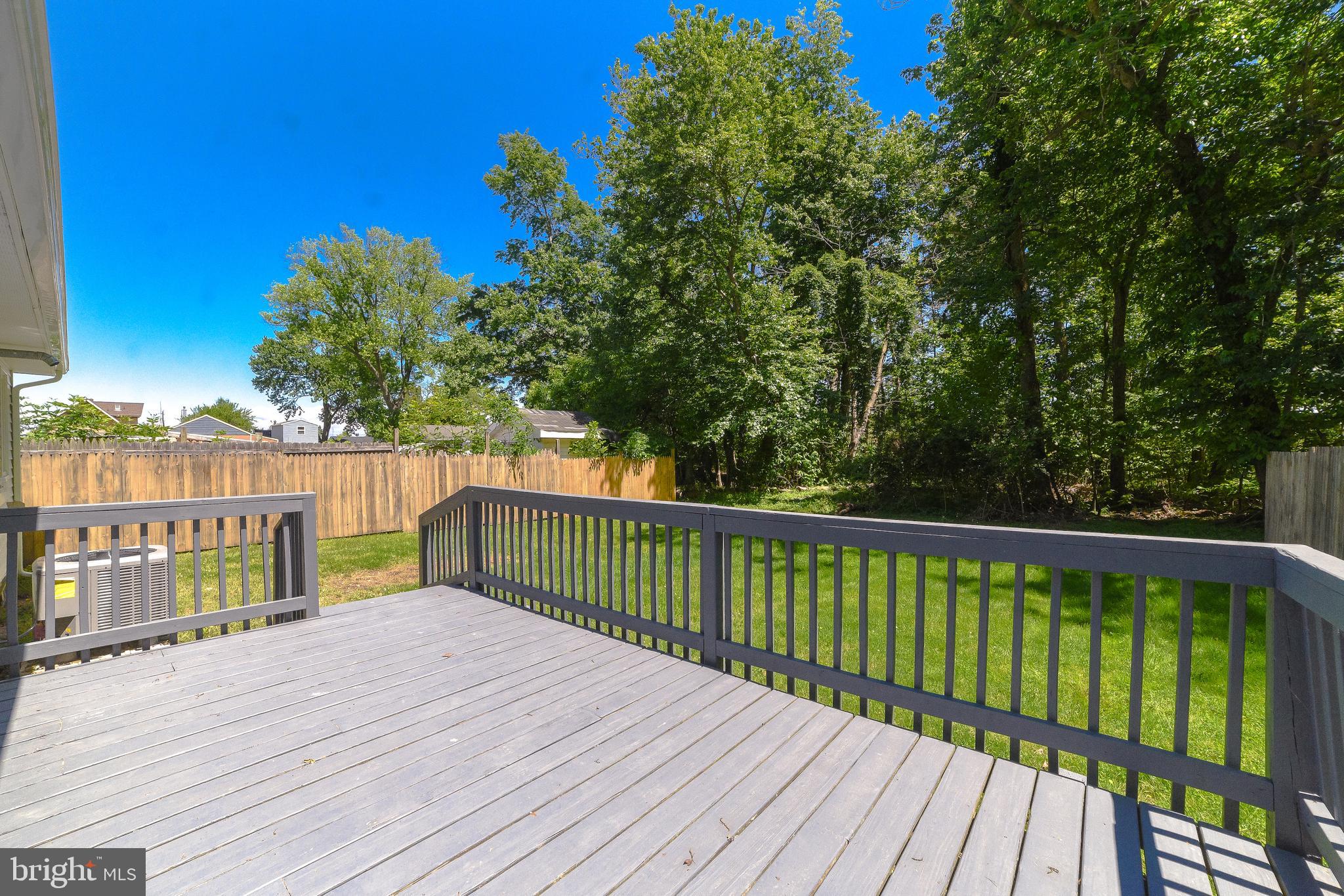 1607 Beech