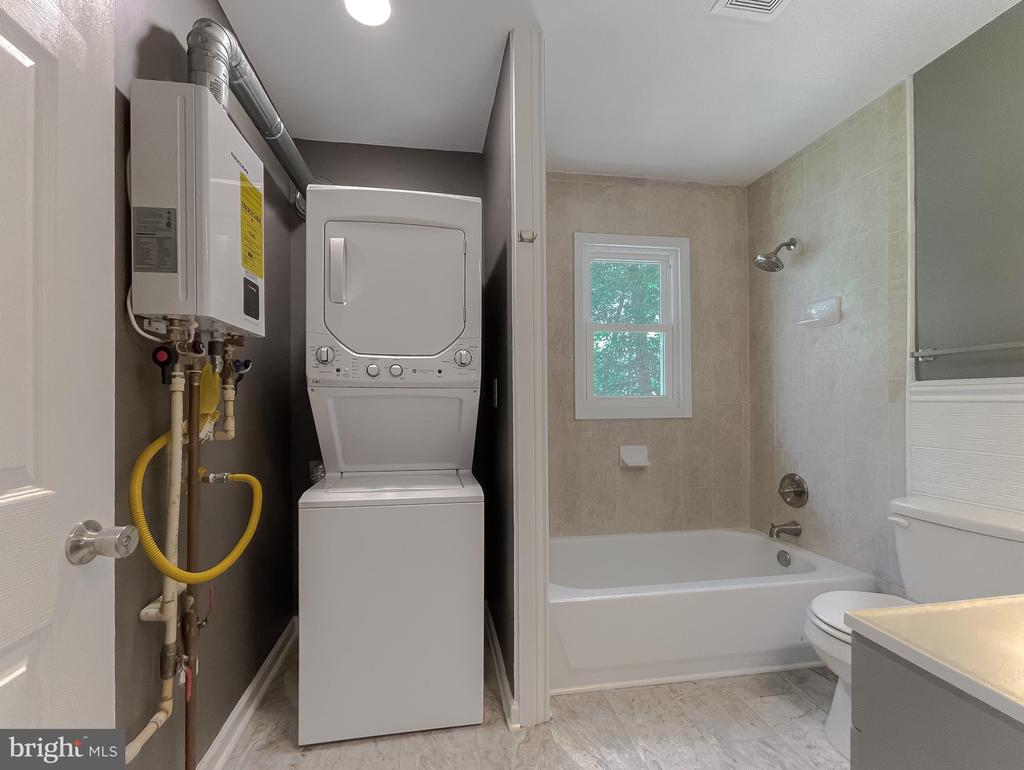 1607 Beech