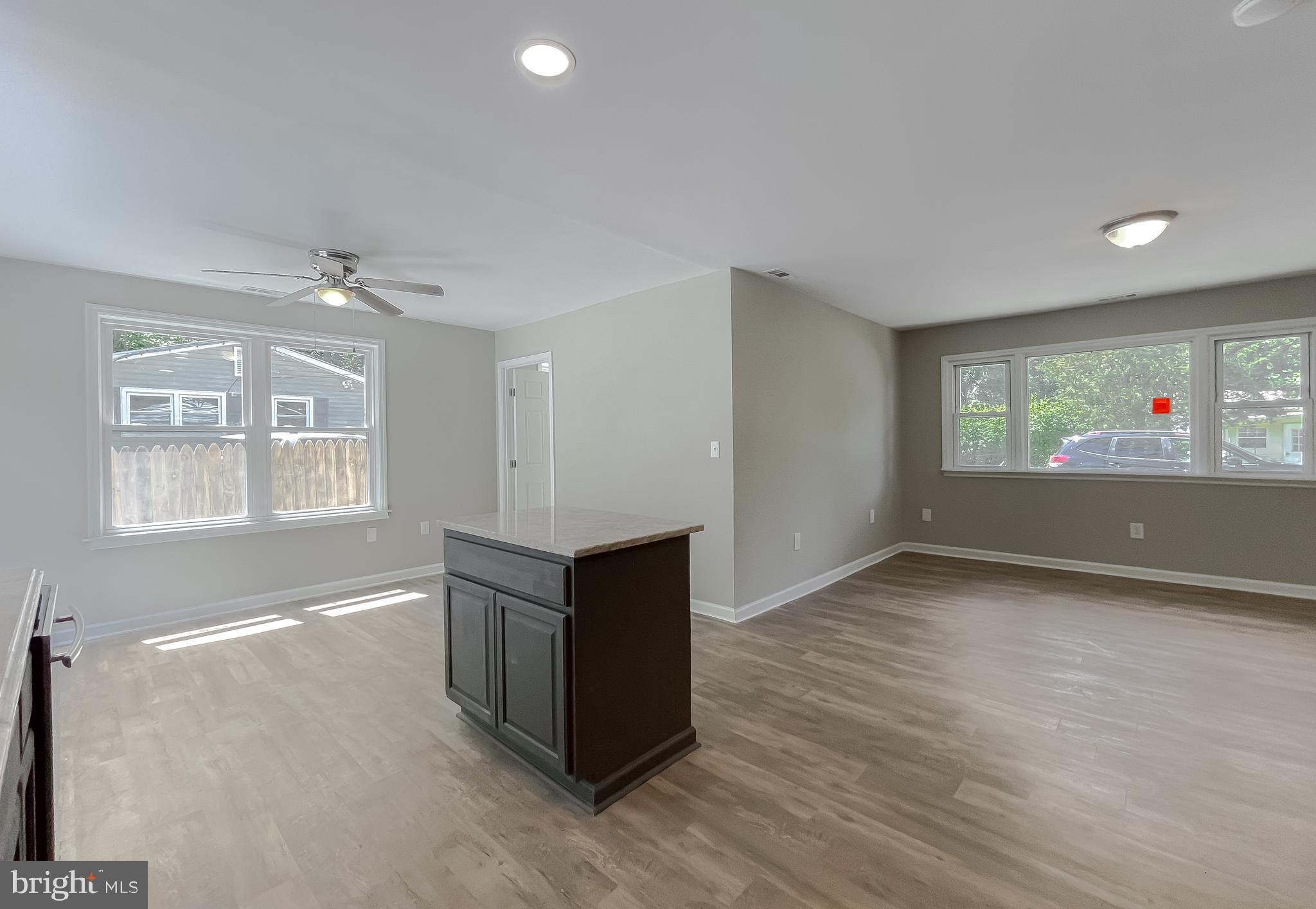 1607 Beech