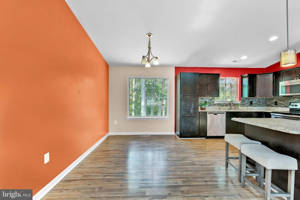 1010 ADOBE DR