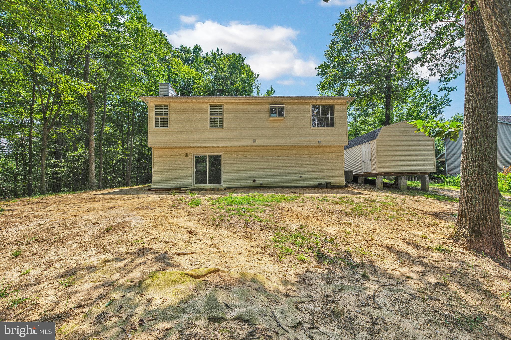 1010 ADOBE DR