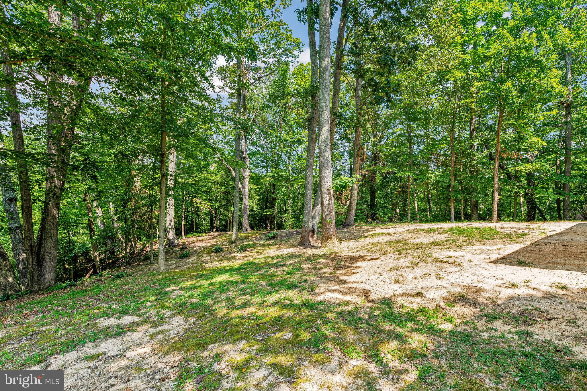 1010 ADOBE DR