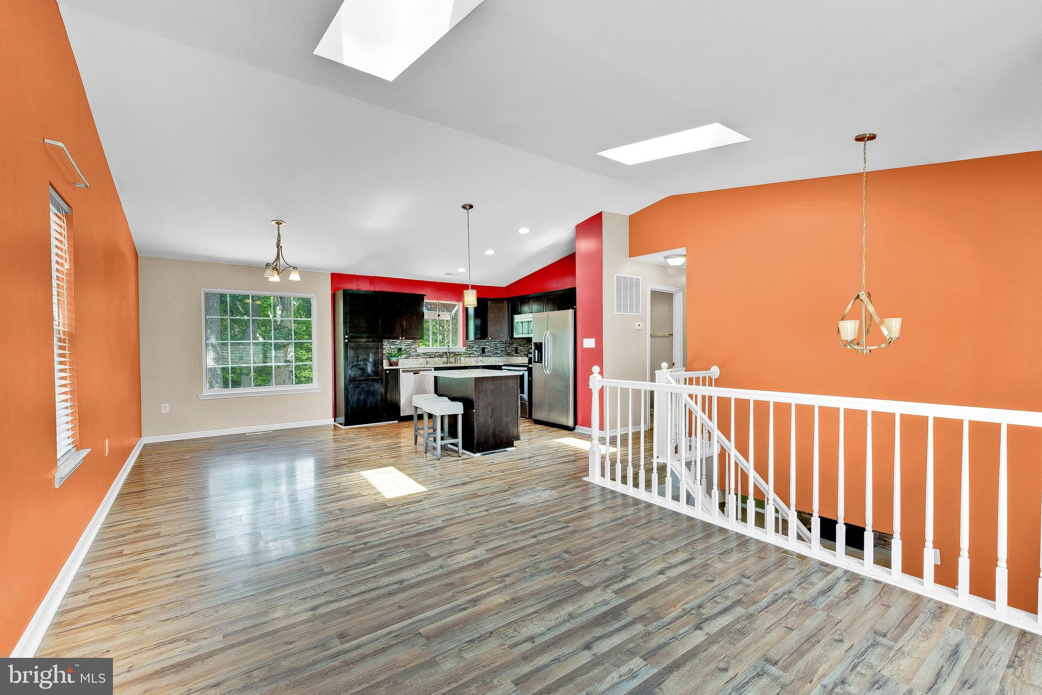 1010 ADOBE DR