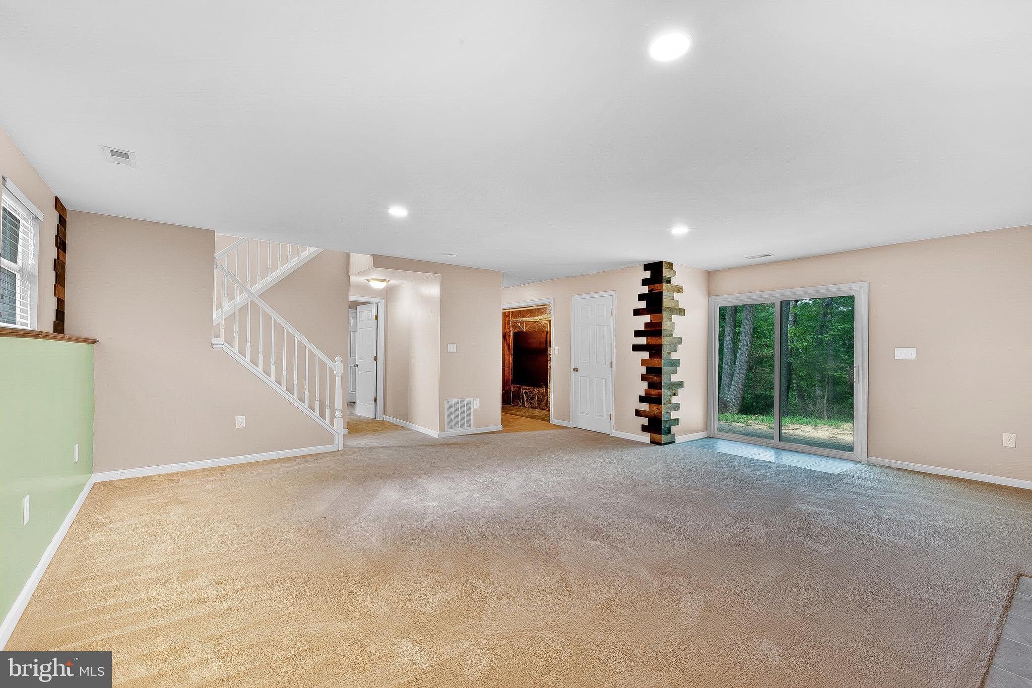 1010 ADOBE DR
