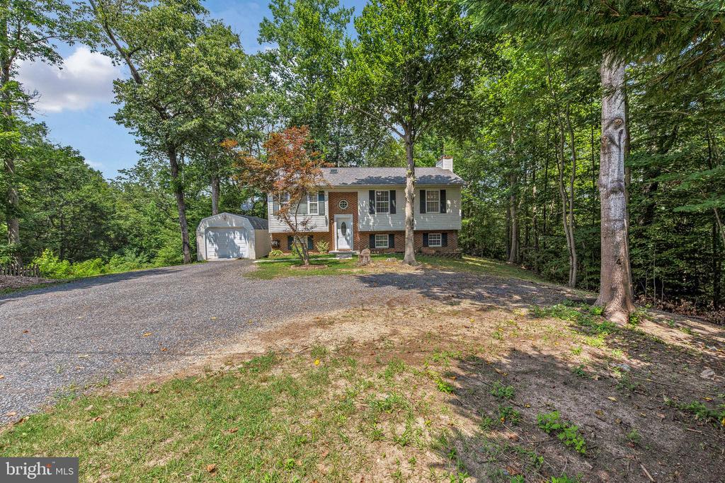 1010 ADOBE DR