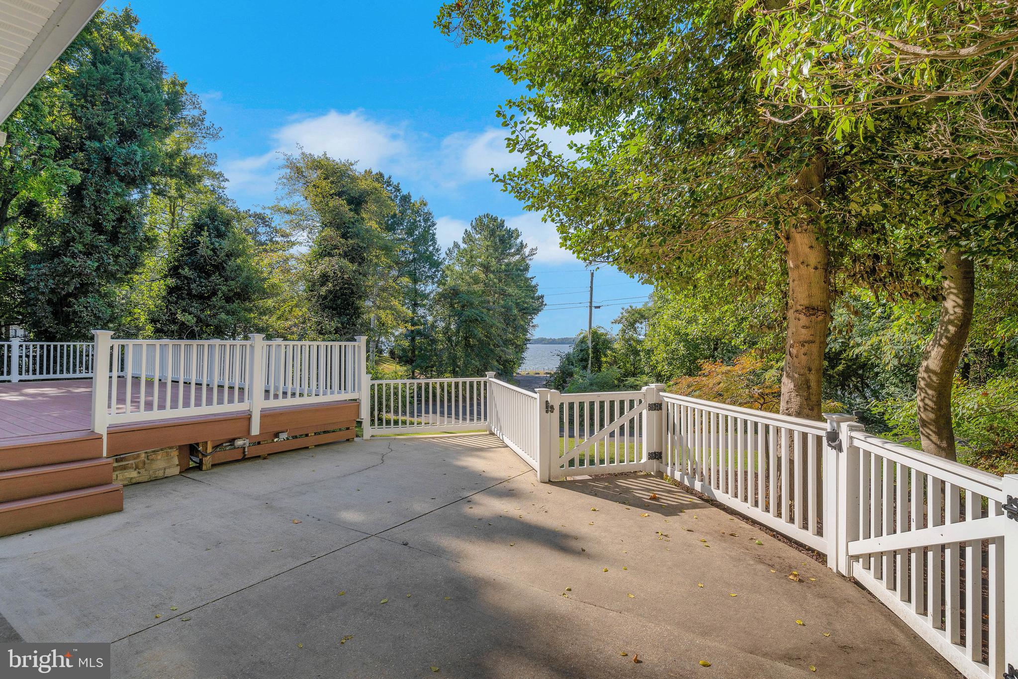 552 Beech Dr