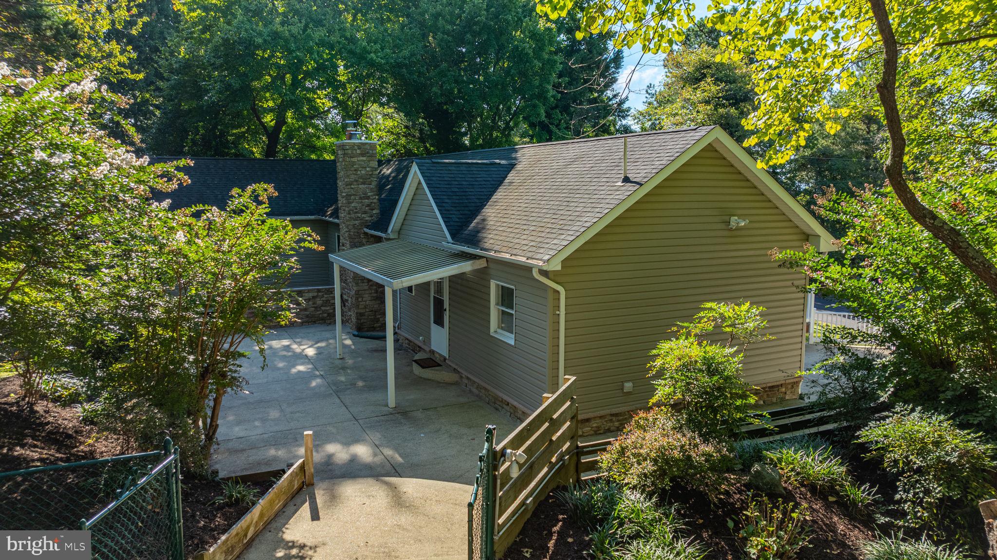 552 Beech Dr