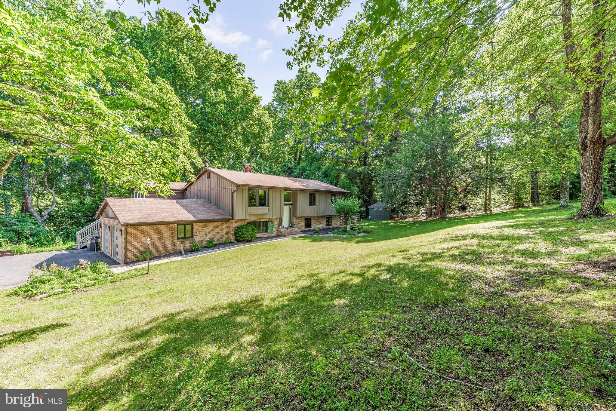 1200 Neptune Ln