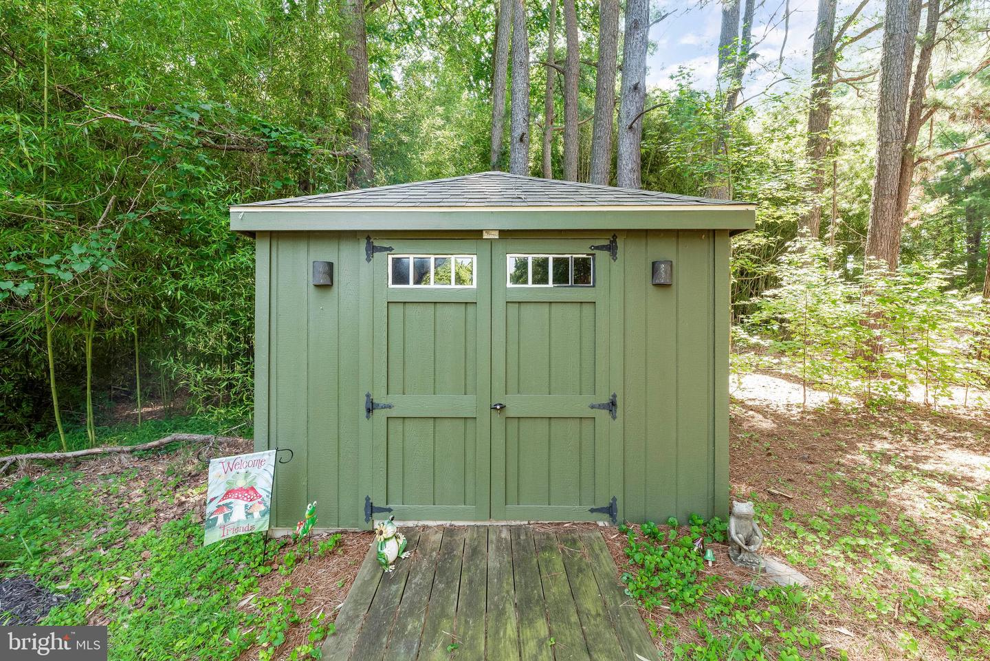1200 Neptune Ln