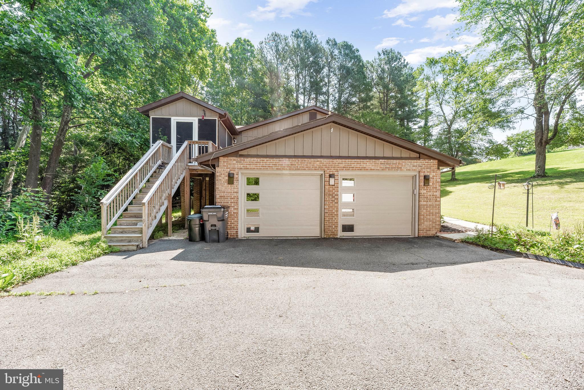 1200 Neptune Ln