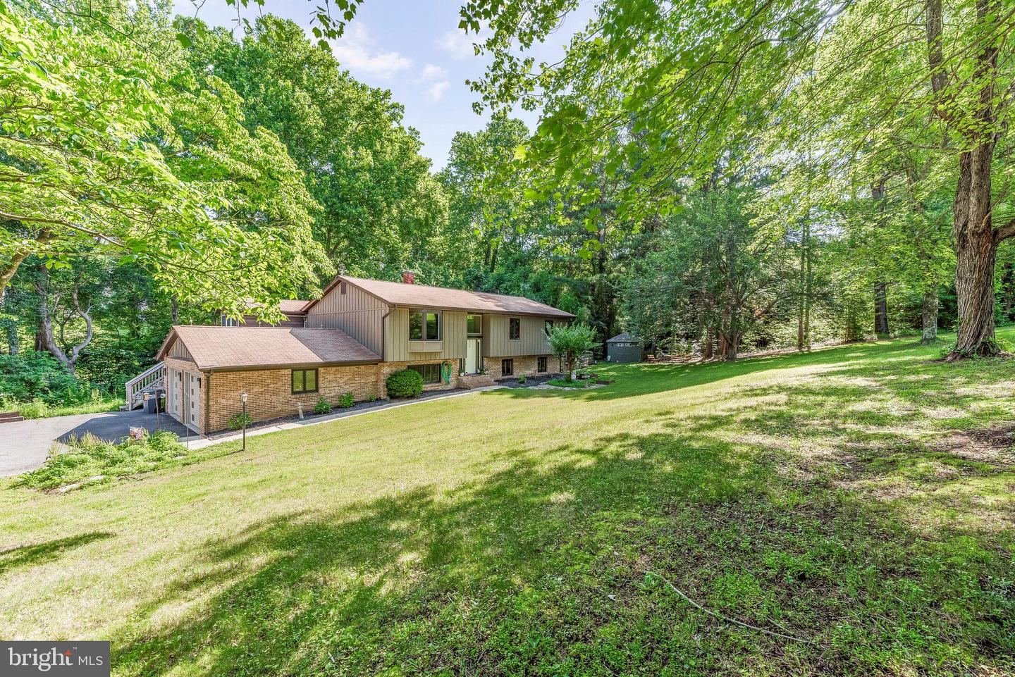 1200 Neptune Ln
