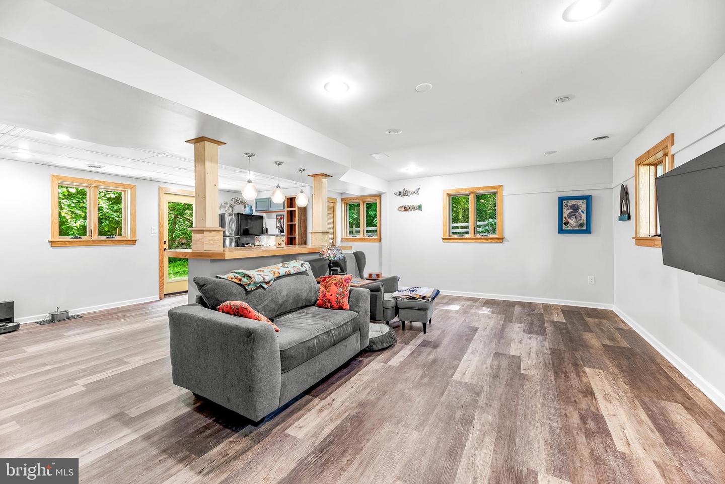 1200 Neptune Ln