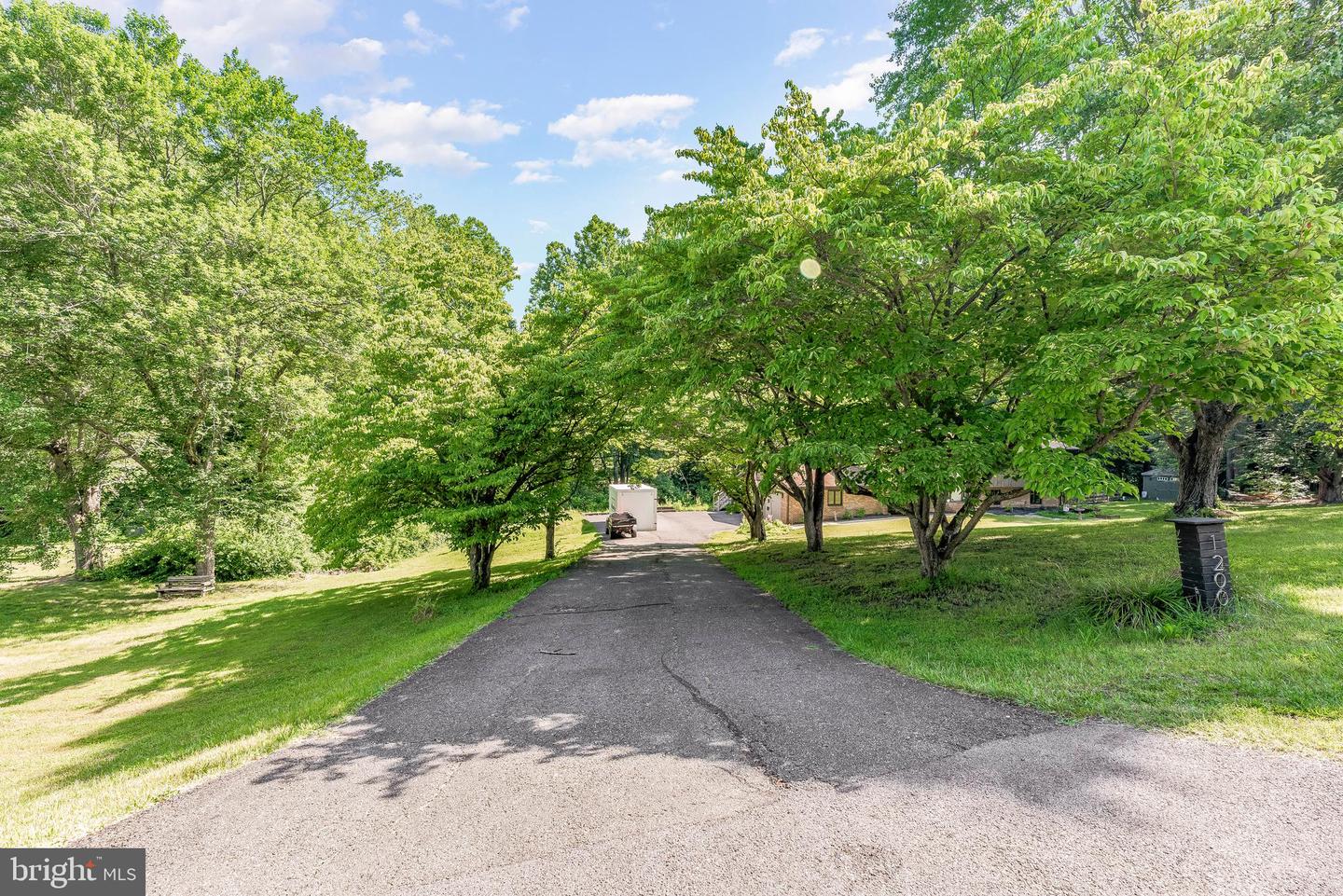 1200 Neptune Ln