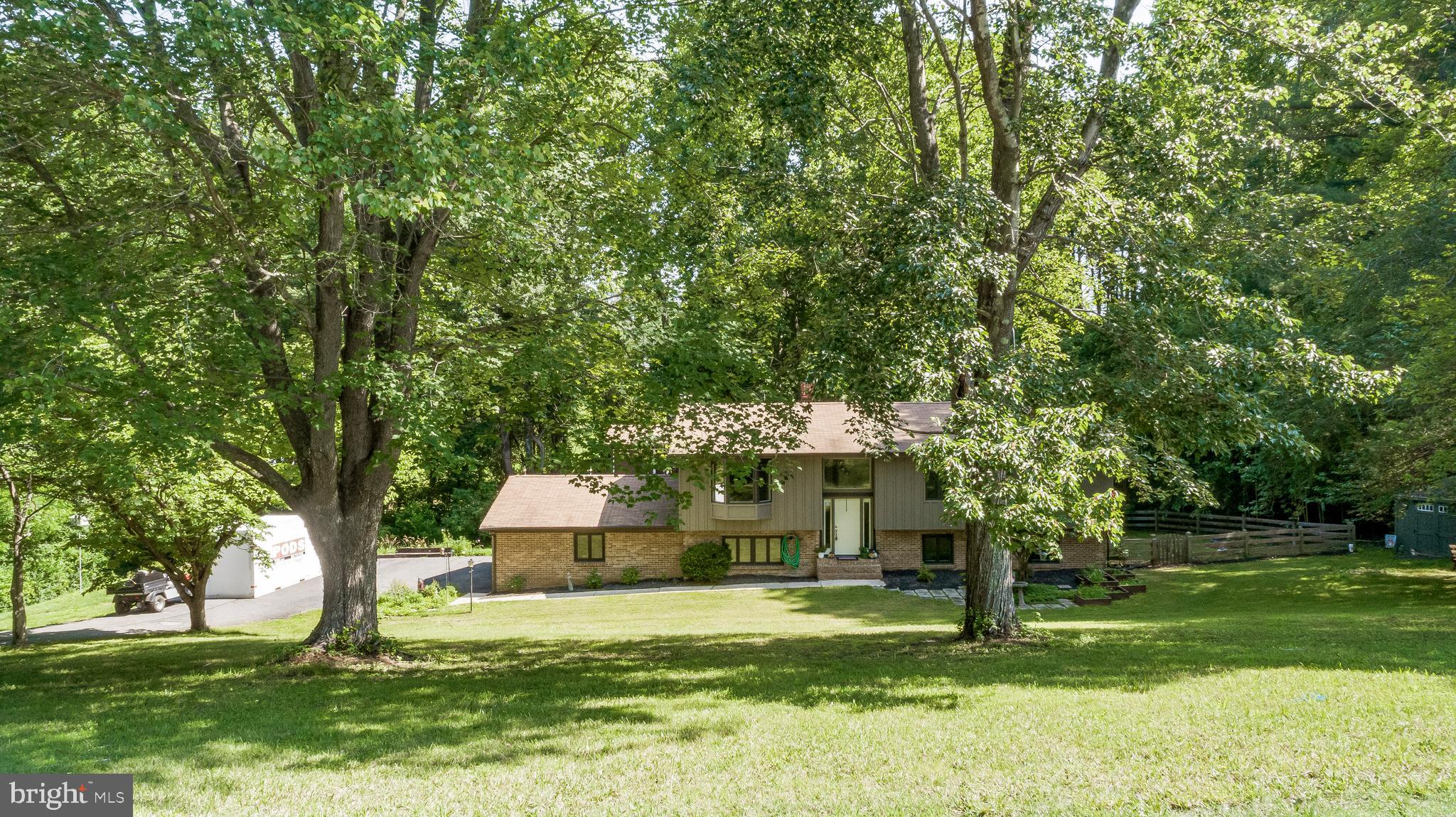 1200 Neptune Ln