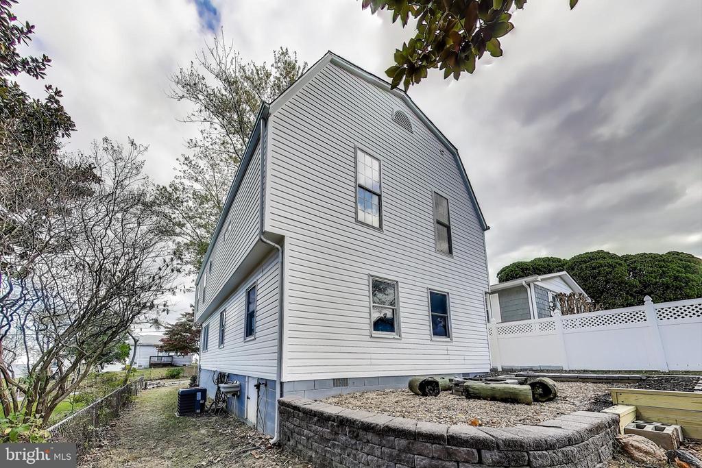 122 CHESAPEAKE AVENUE