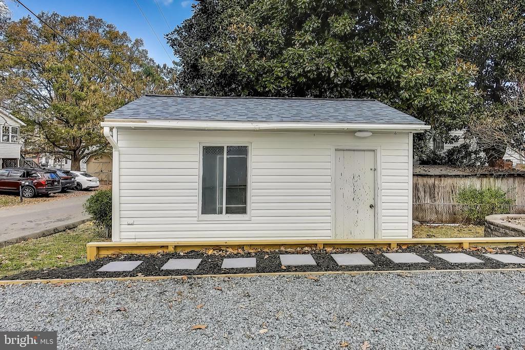 122 CHESAPEAKE AVENUE