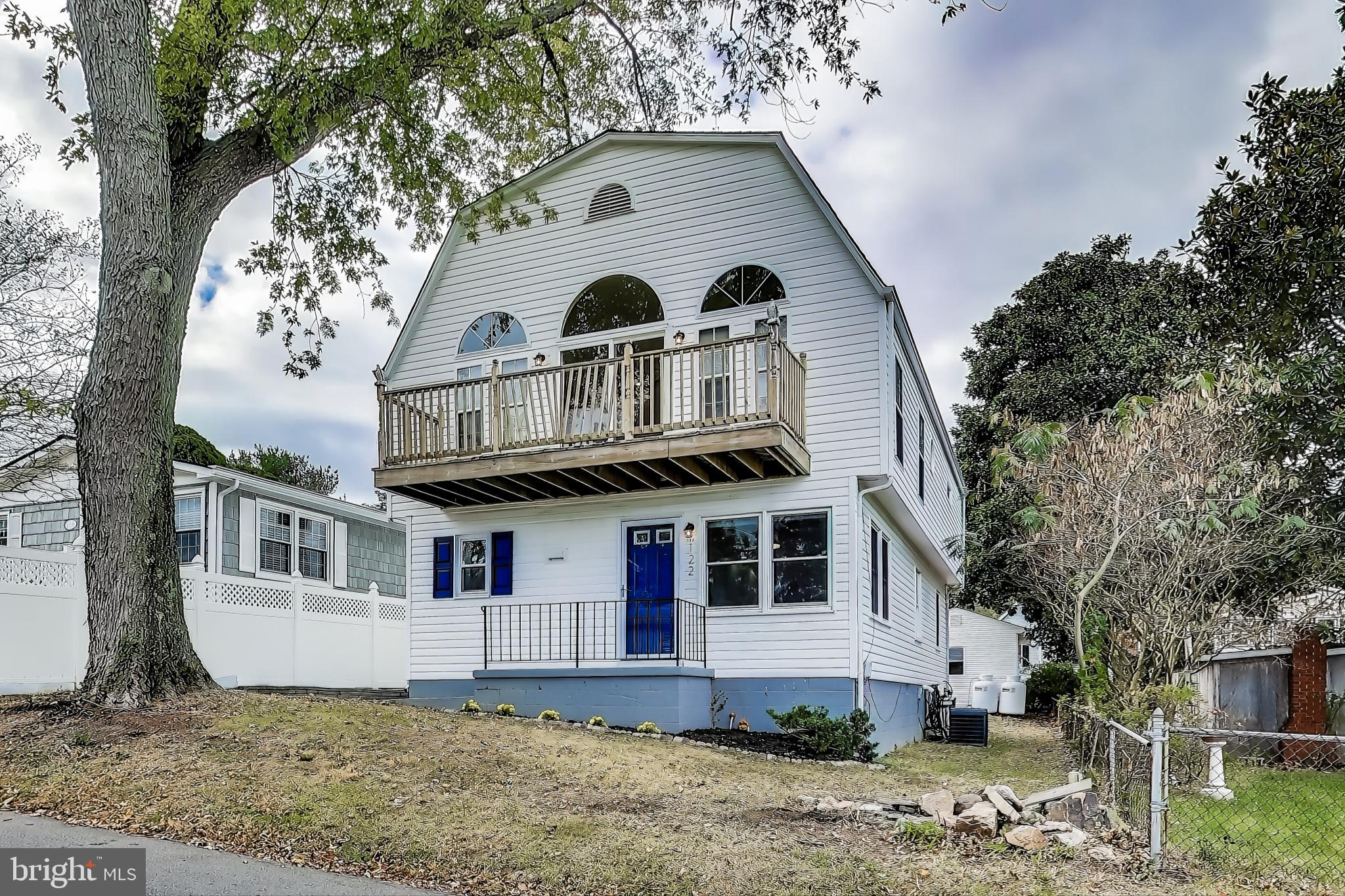 122 CHESAPEAKE AVENUE