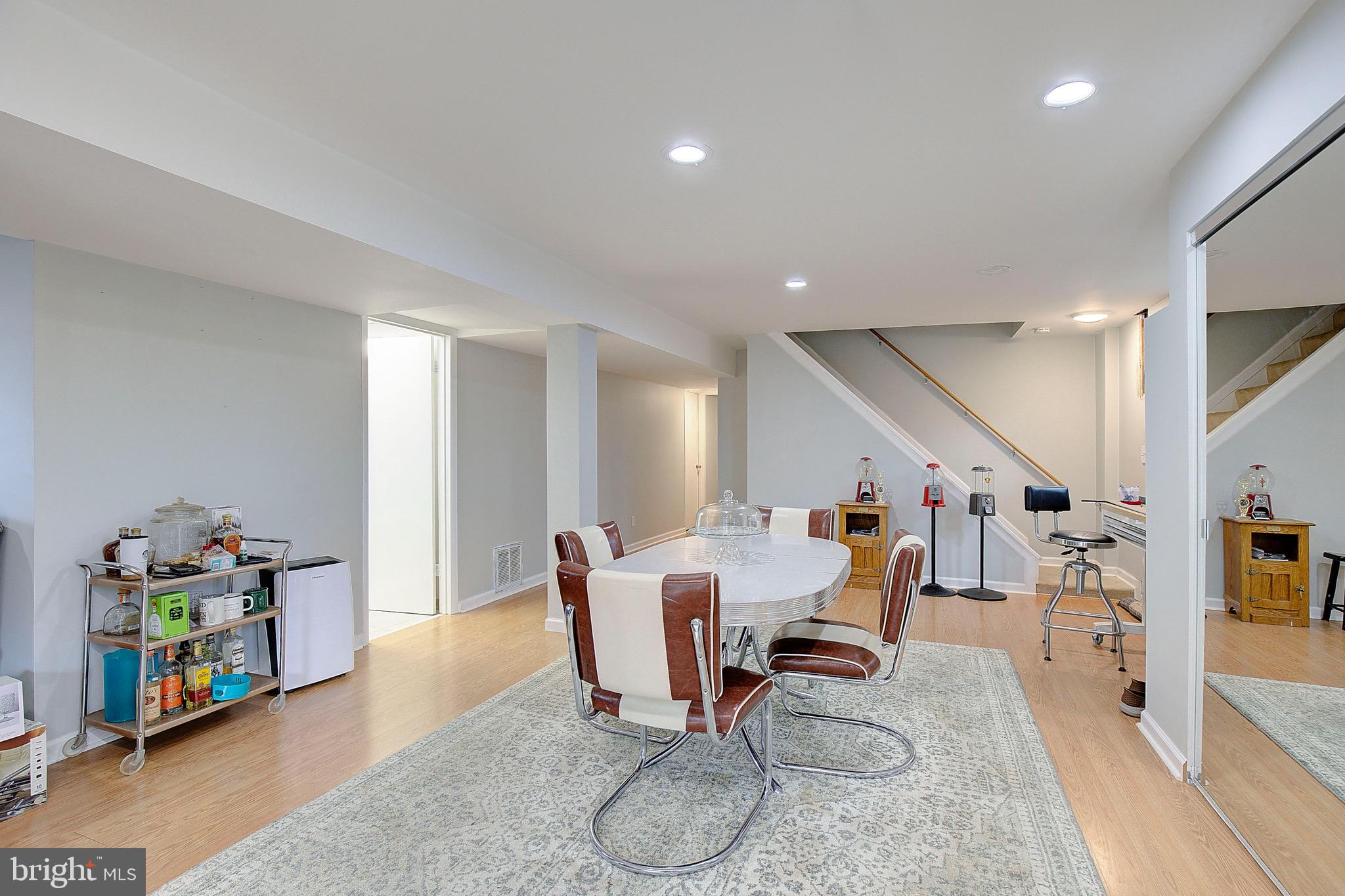 11130 DUMBARTON DRIVE