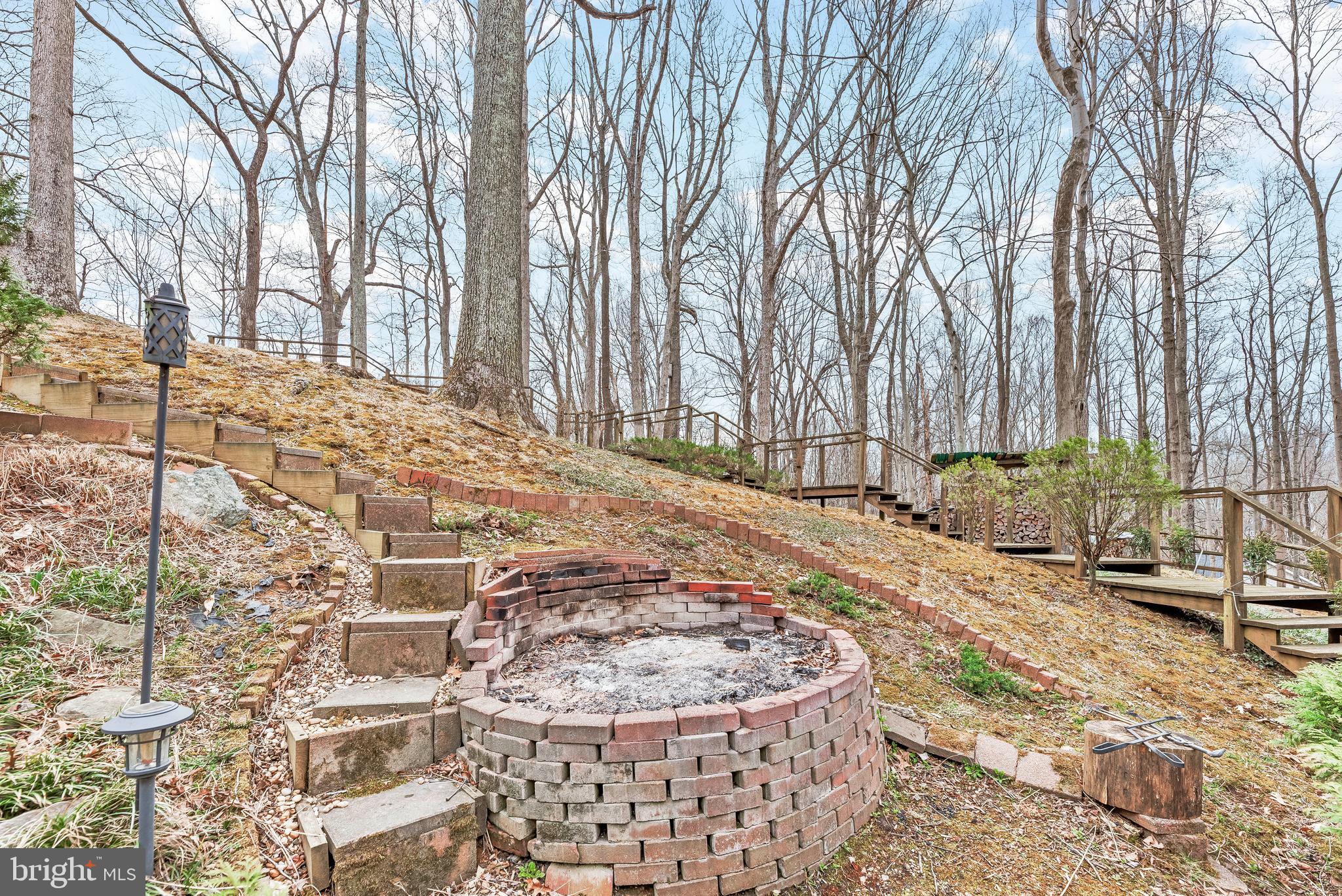 6309 BROOKEVIEW COURT