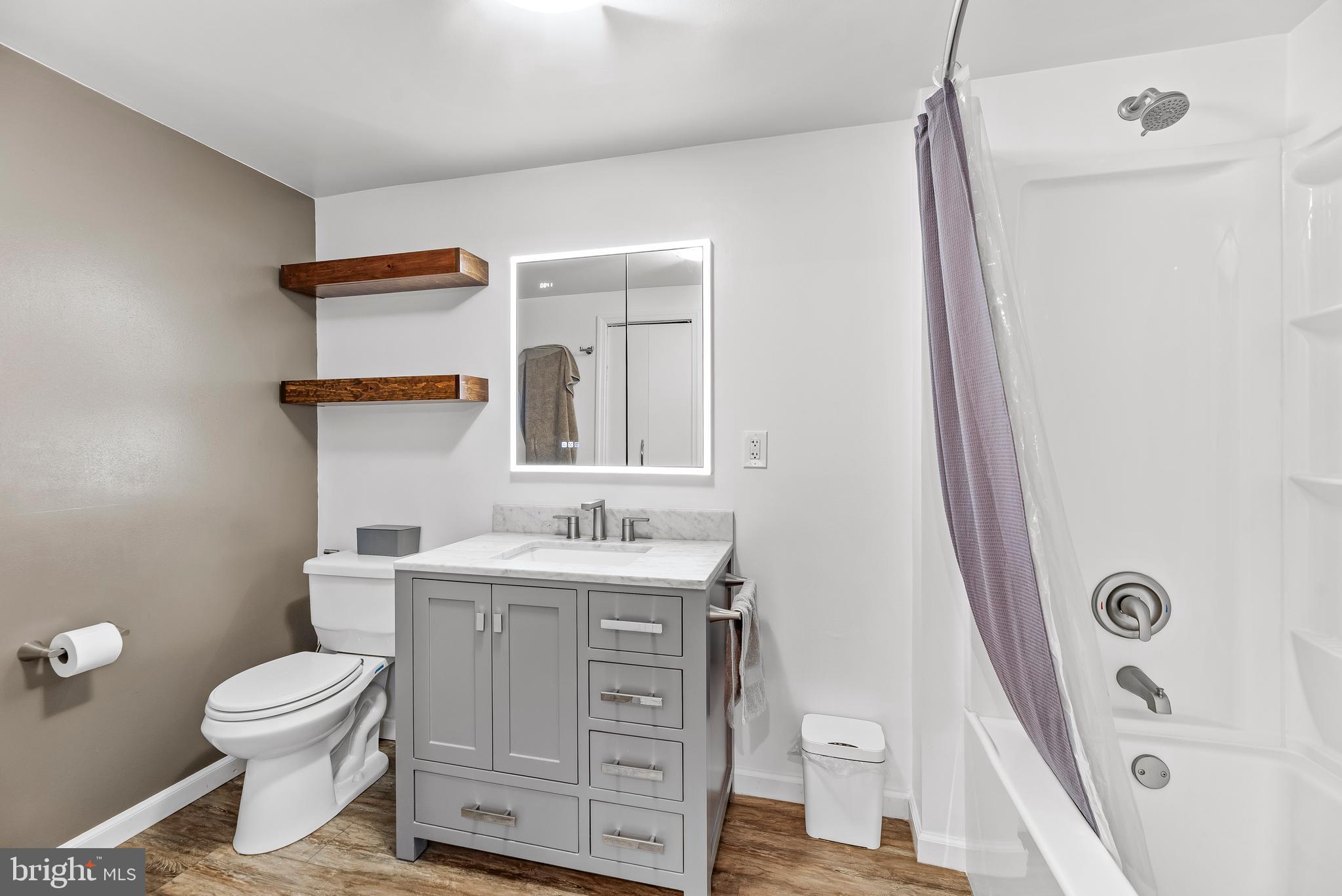 6309 BROOKEVIEW COURT