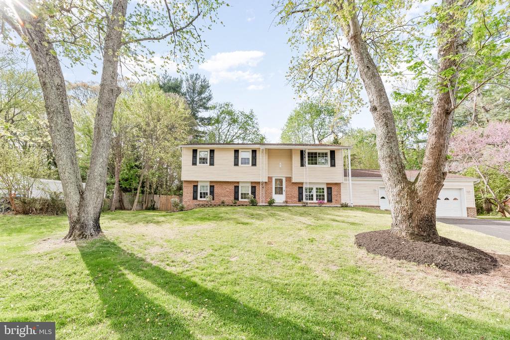 11951 PRINCE COURT