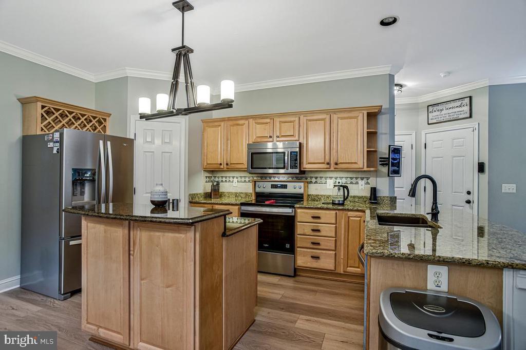 445 CROSS CREEK DRIVE
