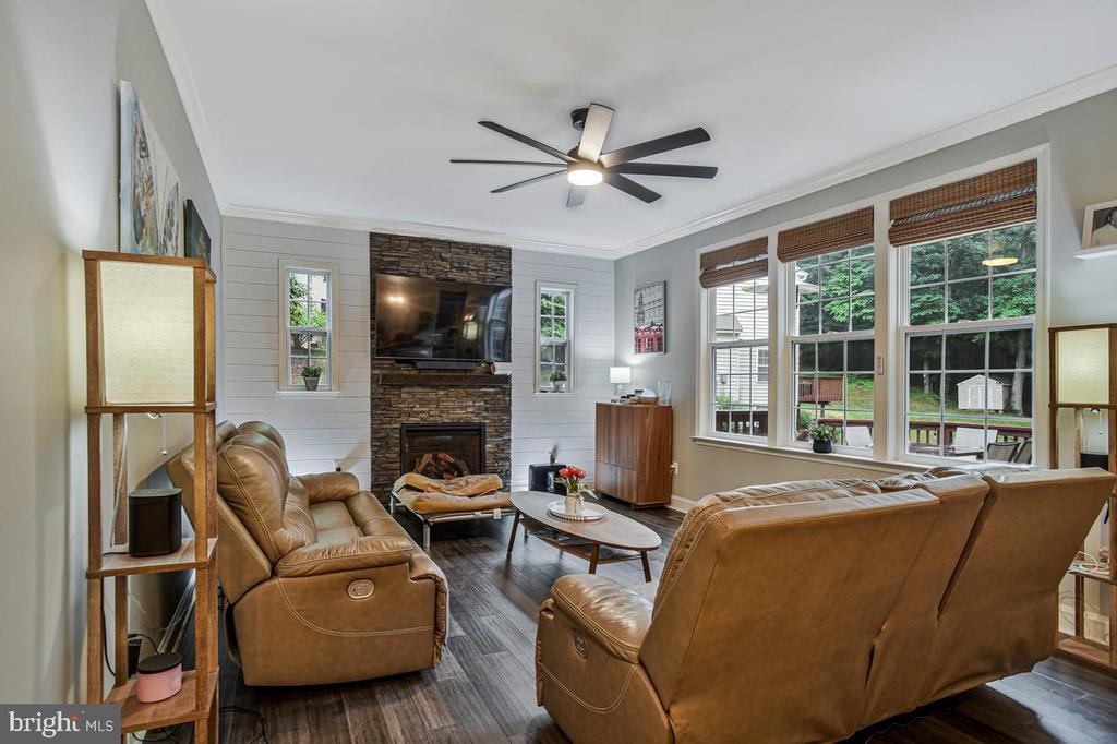 445 CROSS CREEK DRIVE