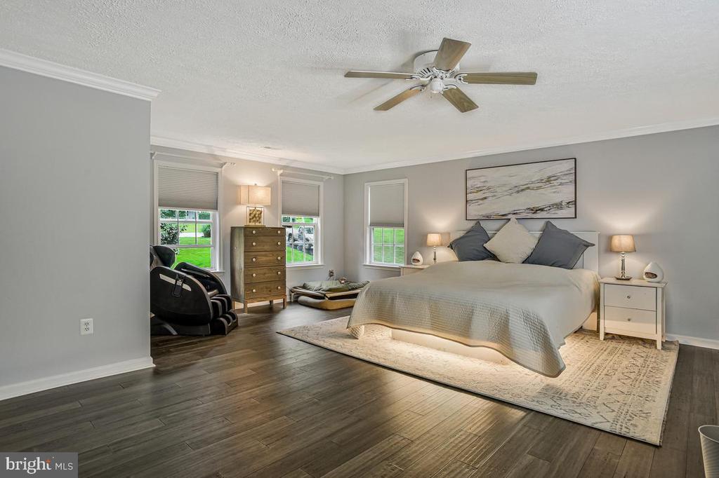445 CROSS CREEK DRIVE