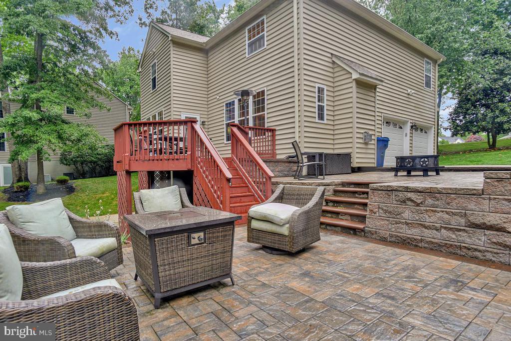 445 CROSS CREEK DRIVE