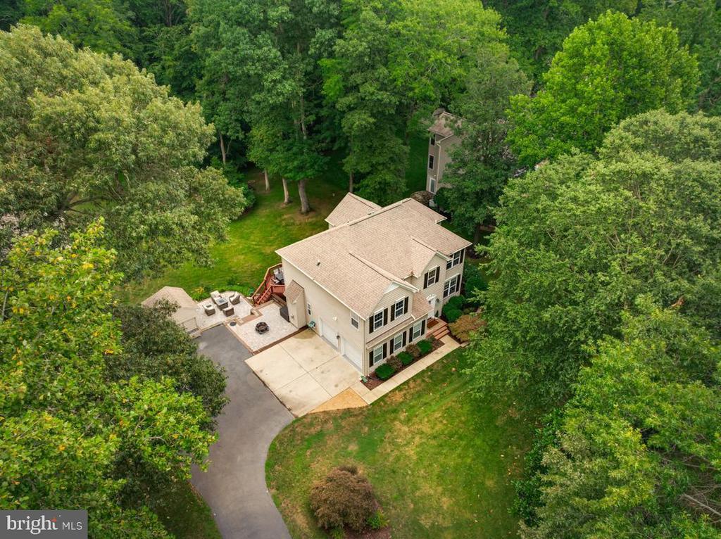 445 CROSS CREEK DRIVE