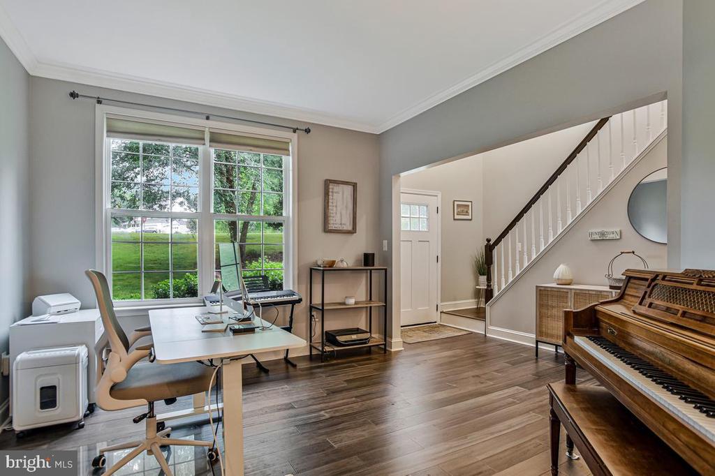 445 CROSS CREEK DRIVE