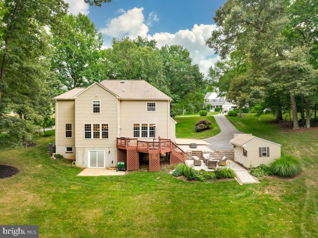 445 CROSS CREEK DRIVE